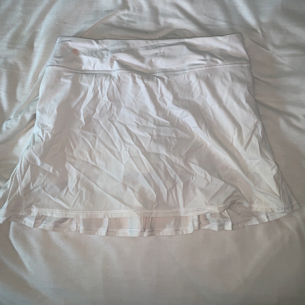 Lululemon pleated tennis/golf shirt size 6